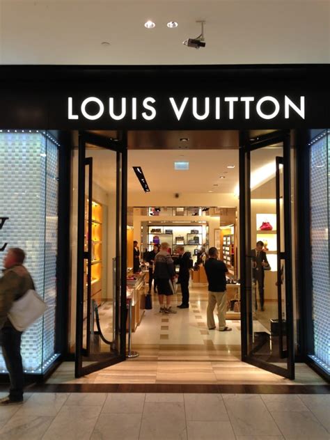 louis vuitton nearest store|louis vuitton stores locations.